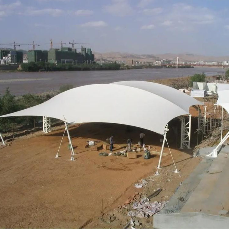 白沙膜结构汽车棚